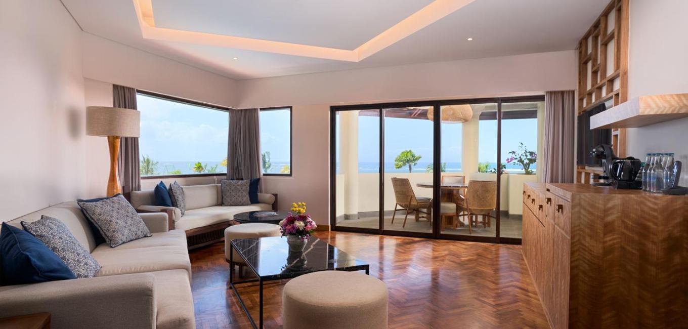 Grand Mirage Resort & Thalasso Bali Нуса Дуа Екстериор снимка A suite at the hotel